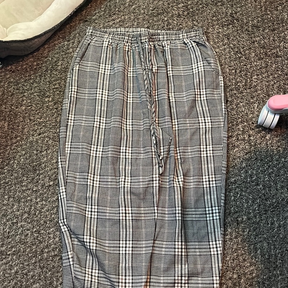 checkered print pants